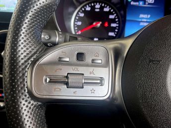 Mercedes-Benz GLC 2.0 GLC220d AMG Line SUV 5dr Diesel G-Tronic+ 4MATIC Euro 6 (s/s