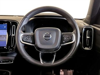 Volvo XC40 Recharge 69kWh Core SUV 5dr Electric Auto (231 ps)