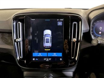 Volvo XC40 Recharge 69kWh Core SUV 5dr Electric Auto (231 ps)