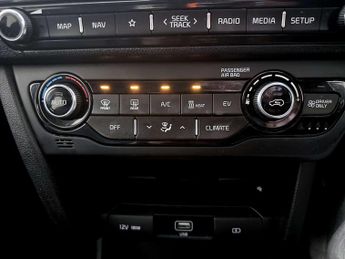 Kia Niro 64kWh 3 SUV 5dr Electric Auto (201 bhp)