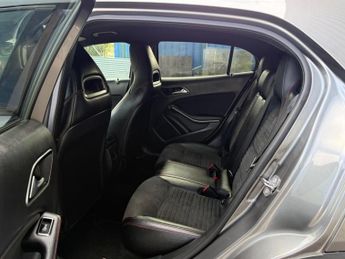 Mercedes-Benz GLA 1.6 GLA180 AMG Line Edition 7G-DCT Euro 6 (s/s) 5dr