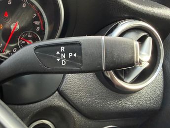 Mercedes-Benz GLA 1.6 GLA180 AMG Line Edition 7G-DCT Euro 6 (s/s) 5dr