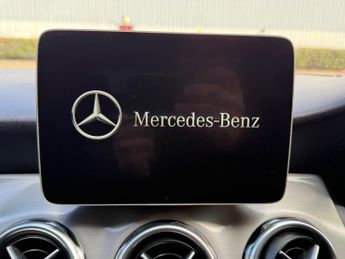 Mercedes-Benz GLA 1.6 GLA180 AMG Line Edition 7G-DCT Euro 6 (s/s) 5dr