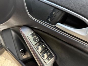 Mercedes-Benz GLA 1.6 GLA180 AMG Line Edition 7G-DCT Euro 6 (s/s) 5dr