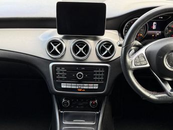 Mercedes-Benz GLA 1.6 GLA180 AMG Line Edition 7G-DCT Euro 6 (s/s) 5dr
