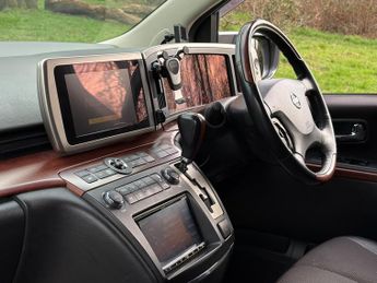 Nissan Elgrand 2.5 [8 Seater ] ULEZ Free