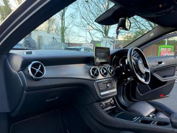 Mercedes-Benz GLA 2.1 GLA220d AMG Line (Premium) 7G-DCT 4MATIC Euro 6 (s/s) 5dr