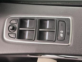 Jaguar F-PACE 2.0 P250i R-Sport Auto AWD Euro 6 (s/s) 5dr