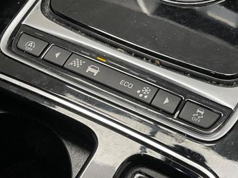 Jaguar F-PACE 2.0 P250i R-Sport Auto AWD Euro 6 (s/s) 5dr