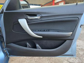 BMW 1 Series 2.0 116d SE Auto Euro 5 (s/s) 5dr