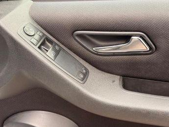 Mercedes-Benz A Class 1.5 A150 Classic SE CVT 5dr