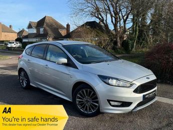 Ford Focus 1.0T EcoBoost ST-Line Euro 6 (s/s) 5dr