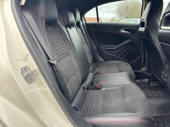 Mercedes-Benz A Class 2.1 A220d AMG Line (Executive) 7G-DCT Euro 6 (s/s) 5dr