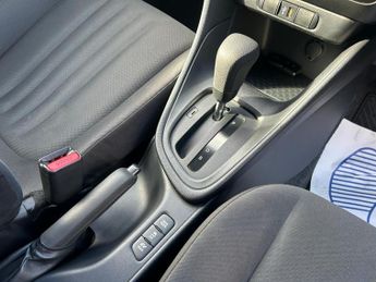 Toyota Yaris 1.5 VVT-h Design E-CVT Euro 6 (s/s) 5dr
