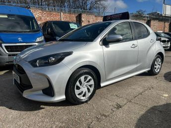 Toyota Yaris 1.5 VVT-h Design E-CVT Euro 6 (s/s) 5dr