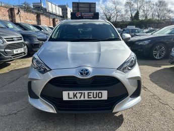 Toyota Yaris 1.5 VVT-h Design E-CVT Euro 6 (s/s) 5dr