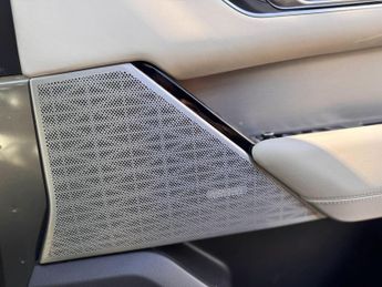 Land Rover Range Rover Velar 2.0 D240 R-Dynamic HSE Auto 4WD Euro 6 (s/s) 5dr