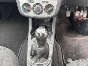 Vauxhall Corsa 1.2 16V Excite Euro 5 3dr (A/C)