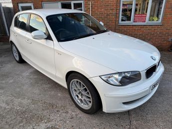BMW 116 1.6 116i SE Petrol Steptronic (122 bph)