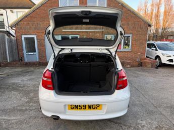 BMW 1 Series 1.6 116i SE Petrol Steptronic (122 bph)