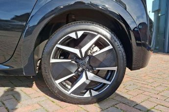 Peugeot 208 1.2 HYBRID GT Hatchback 5dr Petrol Hybrid e-DSC6 Euro 6 (s/s) (1