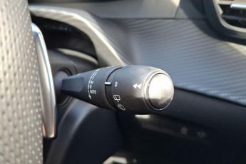 Peugeot 208 1.2 HYBRID GT Hatchback 5dr Petrol Hybrid e-DSC6 Euro 6 (s/s) (1