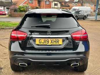 Mercedes-Benz GLA 1.6 GLA180 Urban Edition 7G-DCT Euro 6 (s/s) 5dr