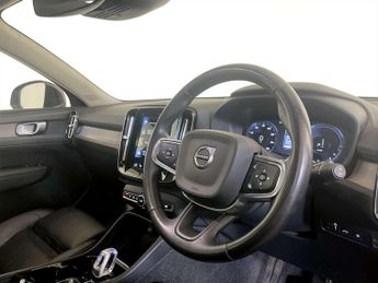 Volvo XC40 1.5h T5 Twin Engine Recharge 10.7kWh Inscription Pro SUV 5dr Pet