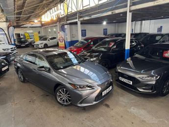 Lexus ES 2.5 300h F Sport Saloon 4dr Petrol Hybrid E-CVT Euro 6 (s/s) (21