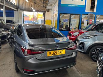 Lexus ES 2.5 300h F Sport Saloon 4dr Petrol Hybrid E-CVT Euro 6 (s/s) (21