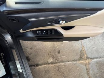 Lexus ES 2.5 300h F Sport Saloon 4dr Petrol Hybrid E-CVT Euro 6 (s/s) (21