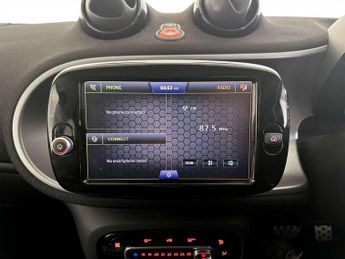 Smart forfour 17.6kWh Premium Hatchback 5dr Electric Auto (22kW Charger) (82 p