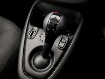 Smart forfour 17.6kWh Premium Hatchback 5dr Electric Auto (22kW Charger) (82 p