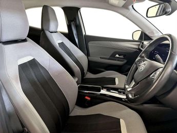 Vauxhall Mokka Electric 50kWh Elite Nav Premium SUV 5dr Electric Auto (136 ps)