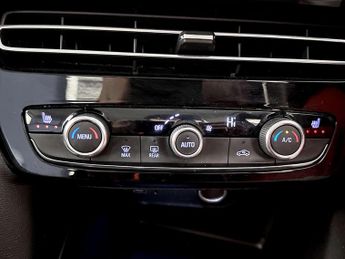 Vauxhall Mokka Electric 50kWh Elite Nav Premium SUV 5dr Electric Auto (136 ps)