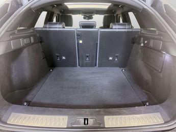 Land Rover Range Rover Velar 2.0 P300 R-Dynamic SE SUV 5dr Petrol Auto 4WD Euro 6 (s/s) (300 