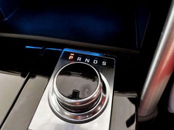 Land Rover Discovery 3.0 Si6 V6 HSE Luxury Auto 4WD Euro 6 (s/s) 5dr