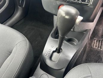 Renault Clio 1.6 VVT Expression Auto Euro 5 5dr