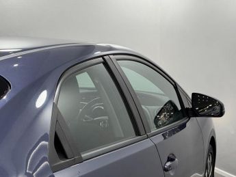 Honda Civic 1.8 i-VTEC SE Plus (Navi) Auto Euro 6 5dr