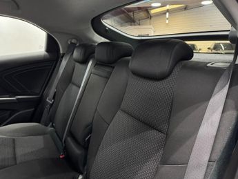 Honda Civic 1.8 i-VTEC SE Plus (Navi) Auto Euro 6 5dr