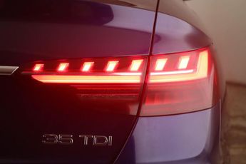 Audi A4 2.0 TDI 35 S line S Tronic Euro 6 (s/s) 4dr