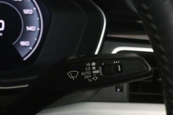 Audi A4 2.0 TDI 35 S line S Tronic Euro 6 (s/s) 4dr