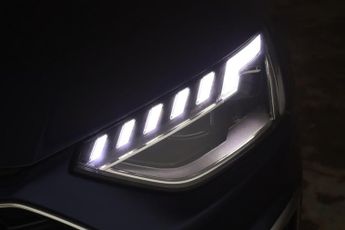 Audi A4 2.0 TDI 35 S line S Tronic Euro 6 (s/s) 4dr