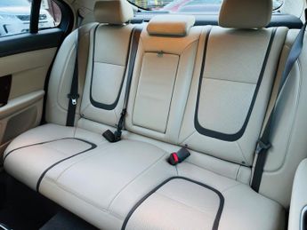 Jaguar XF 3.0d S V6 Portfolio Auto Euro 5 (s/s) 4dr