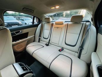 Jaguar XF 3.0d S V6 Portfolio Auto Euro 5 (s/s) 4dr