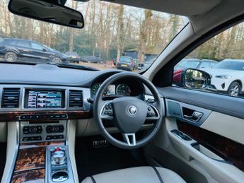 Jaguar XF 3.0d S V6 Portfolio Auto Euro 5 (s/s) 4dr