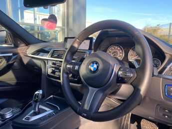 BMW 3 Series 2.0 330e 7.6kWh M Sport Shadow Edition Auto Euro 6 (s/s) 4dr