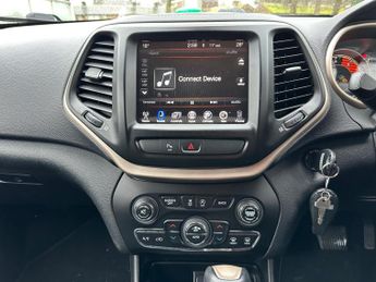 Jeep Cherokee 2.2 MultiJetII Night Eagle Auto 4WD Euro 6 (s/s) 5dr