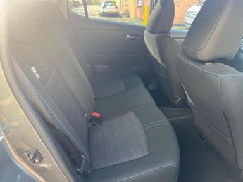 Nissan Leaf 39kWh N-Connecta Auto 5dr