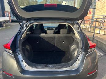 Nissan Leaf 39kWh N-Connecta Auto 5dr